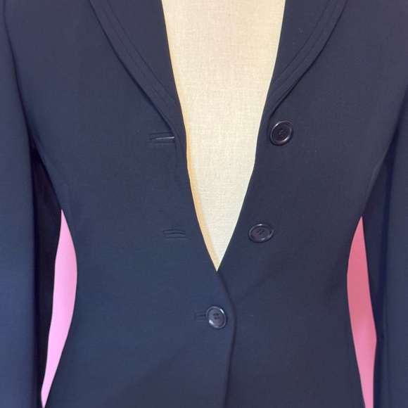 Ann Taylor Black Blazer with Notched Lapels and Fitted Silhouette - Picture 10 of 13